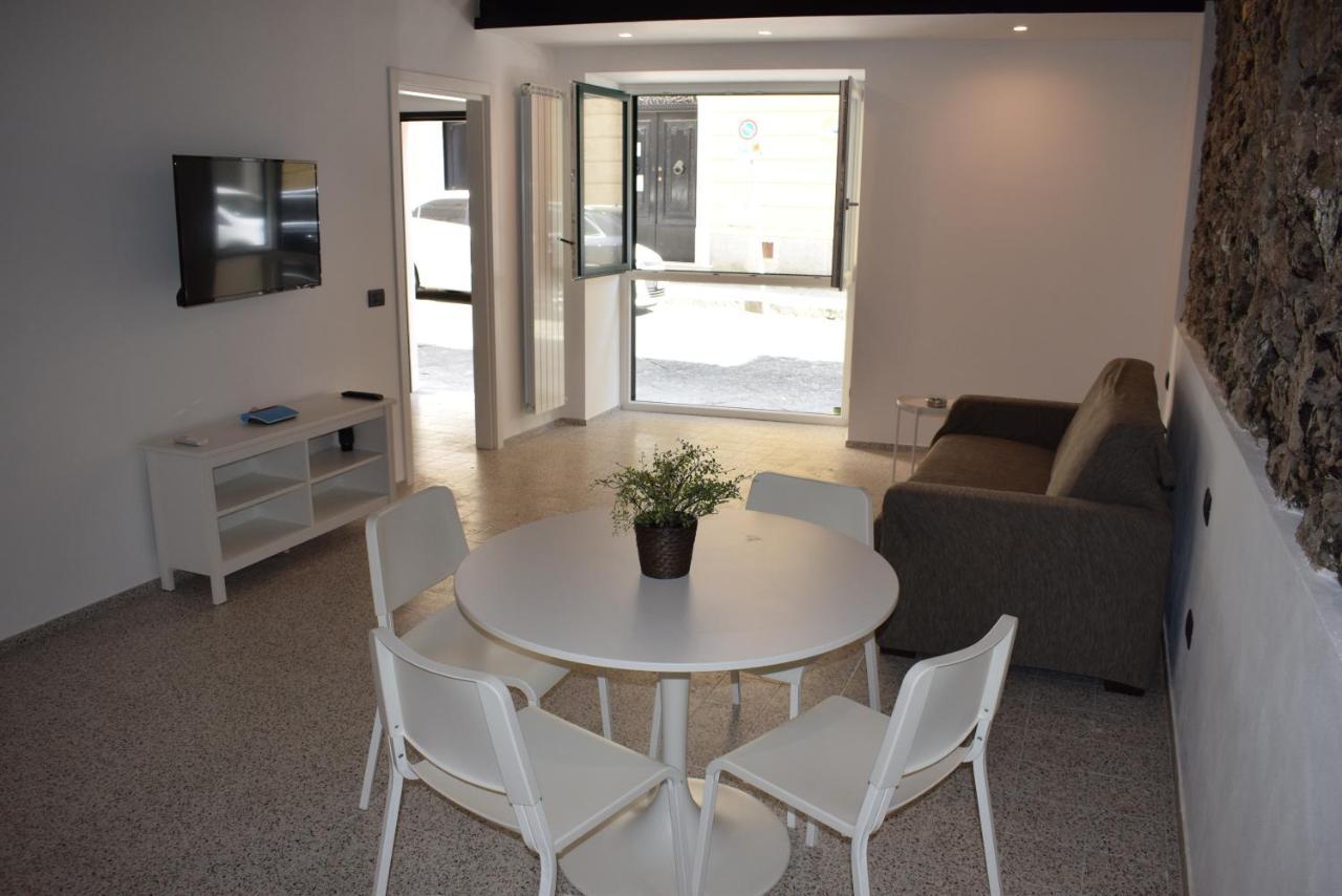 Ninfa Marina, Open Space Fronte Ferienhaus