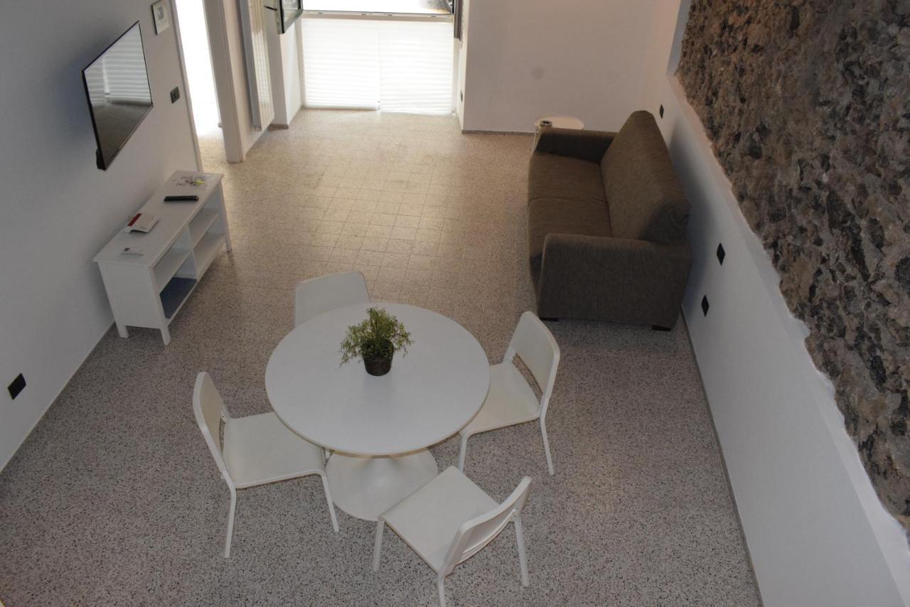 Holiday home Ninfa Marina, Open Space Fronte